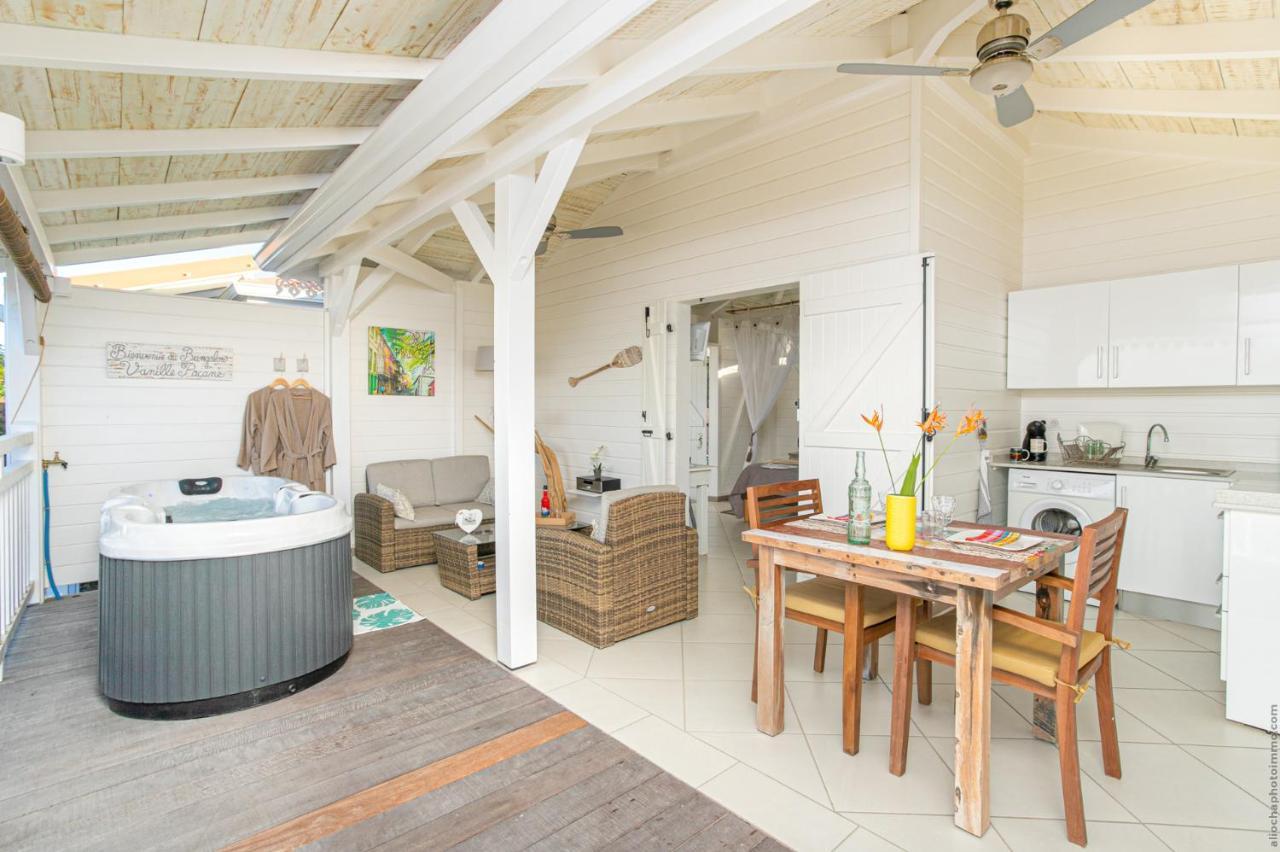Bungalow Vanille Pacane - Vue Mer Avec Spa Prive Les Trois-Ilets Exterior foto