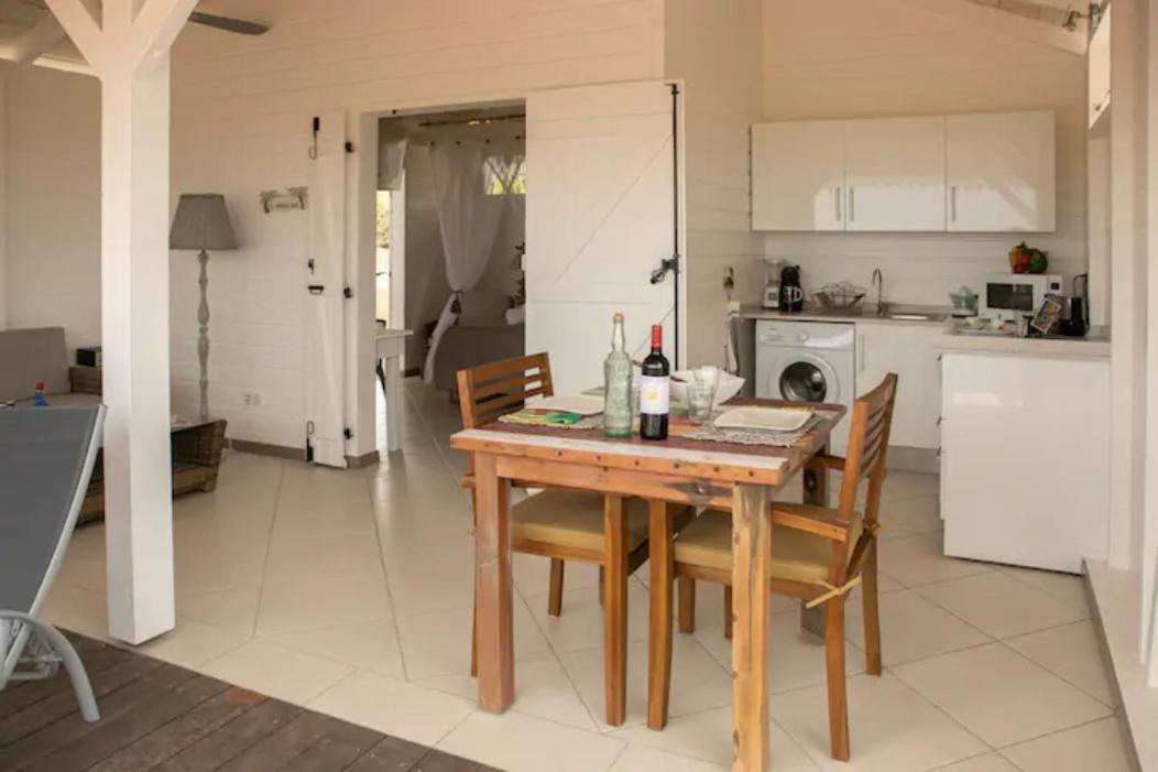 Bungalow Vanille Pacane - Vue Mer Avec Spa Prive Les Trois-Ilets Exterior foto