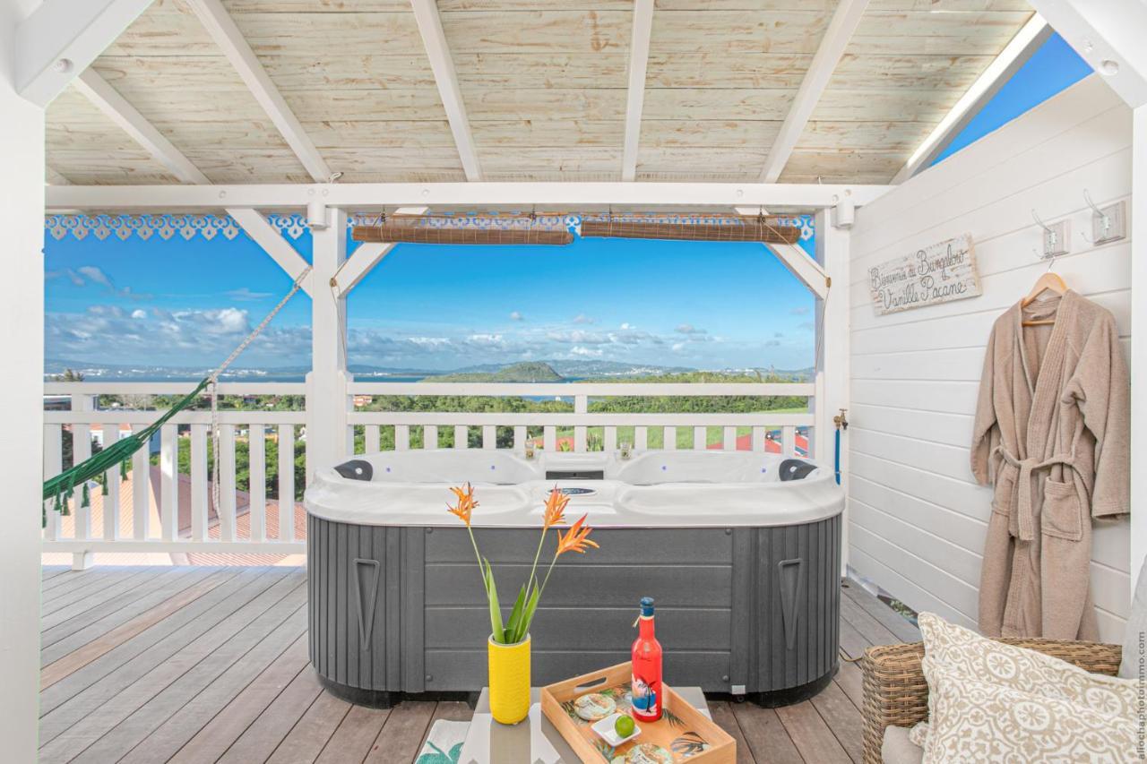 Bungalow Vanille Pacane - Vue Mer Avec Spa Prive Les Trois-Ilets Exterior foto